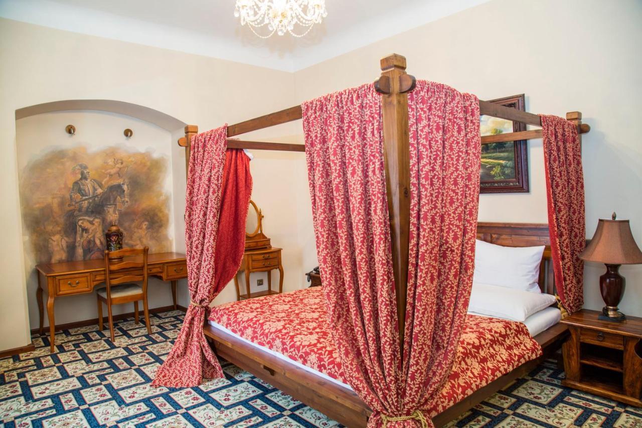 Chateau Zbiroh المظهر الخارجي الصورة