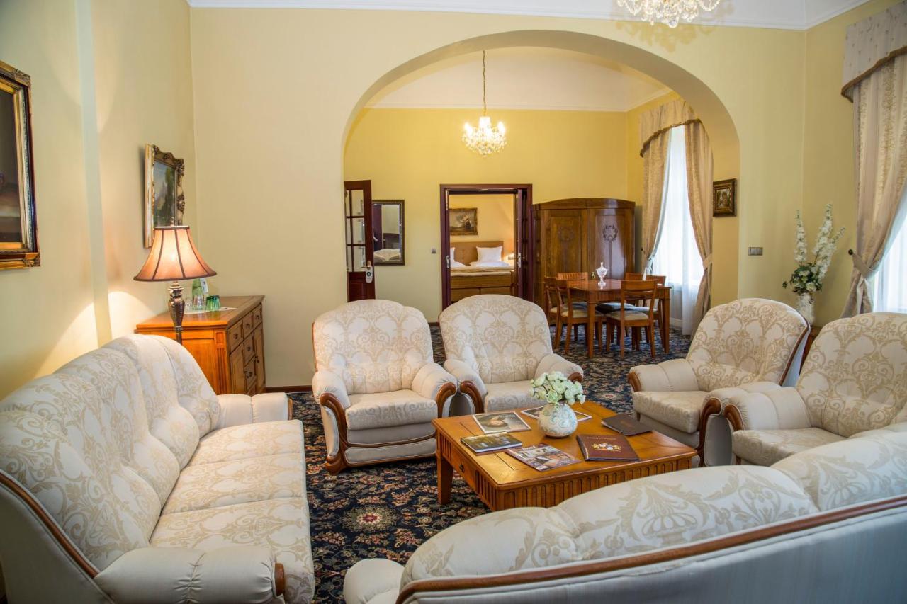 Chateau Zbiroh المظهر الخارجي الصورة