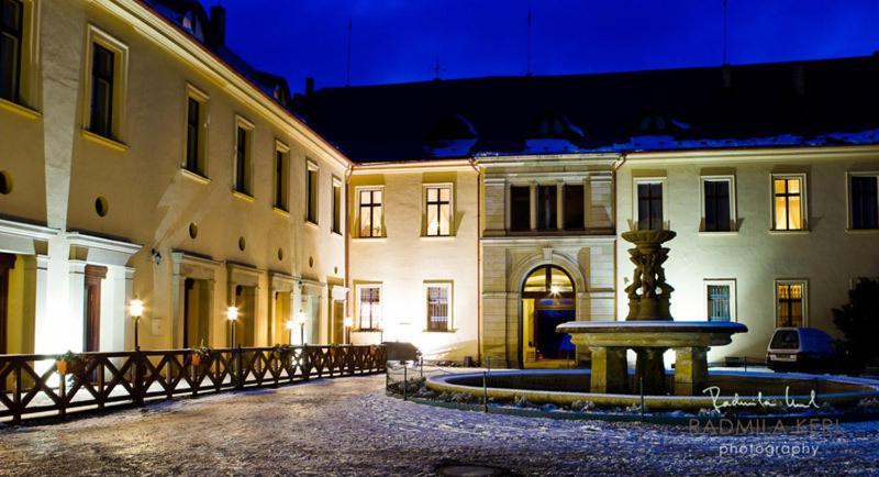 Chateau Zbiroh المظهر الخارجي الصورة